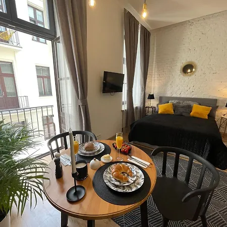 Piotrkowska122 Apartmán Lodž