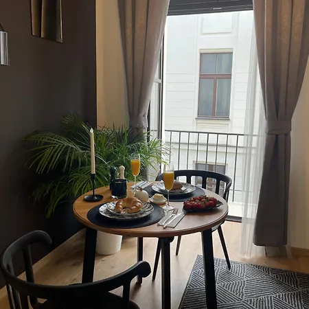 Piotrkowska122 Lodz (Lodz)